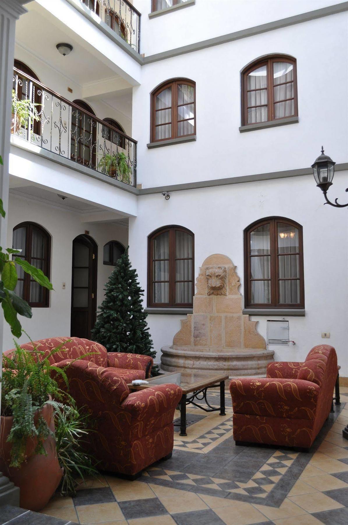 Hostal Patrimonio - Sucre Zewnętrze zdjęcie