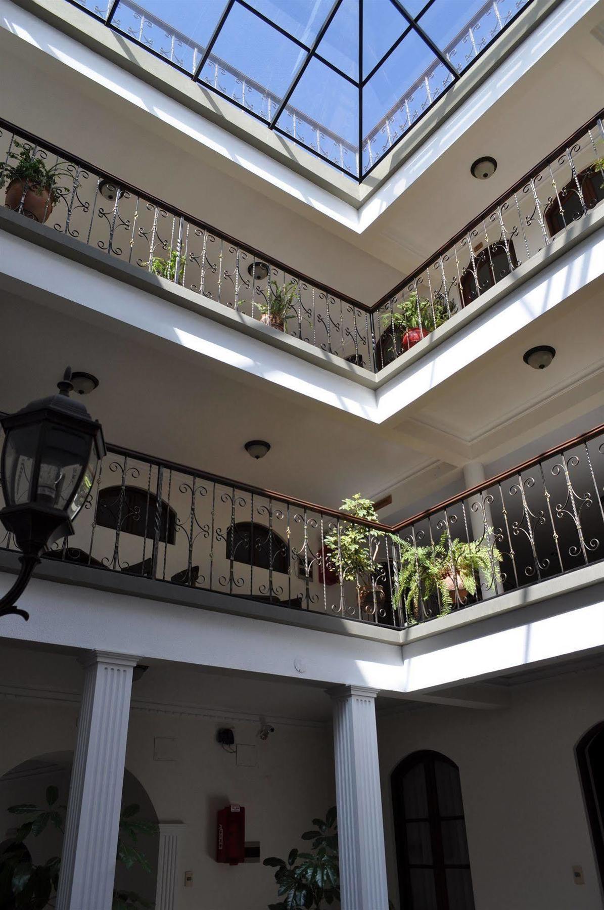Hostal Patrimonio - Sucre Zewnętrze zdjęcie